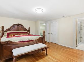 560 Worcester St, Wellesley MA 02481