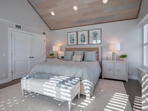 78 Thatcher Rd 6, Gloucester MA 01930