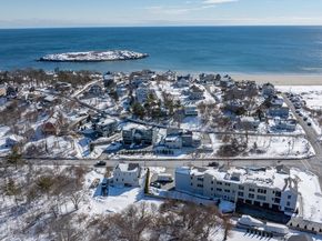 78 Thatcher Rd 6, Gloucester MA 01930