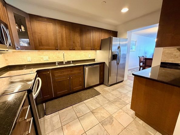 1001 Marina Dr 705, Quincy MA 02171