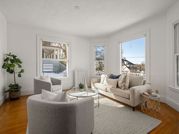 92 Grant Ave, Newton MA 02459