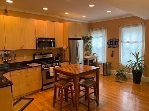 37 Mt Vernon 1R, Boston MA 02125