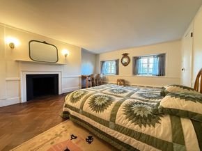 51 Pinckney St, Boston MA 02114