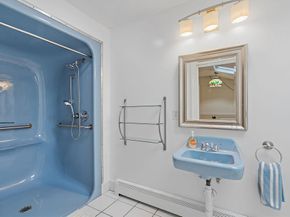 79 Royce Rd, Marlborough MA 01752