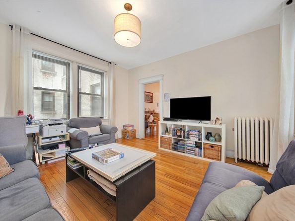 43 Glenville Ave 11, Boston MA 02134