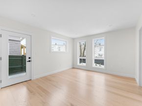 595 Broadway 102, Somerville MA 02145