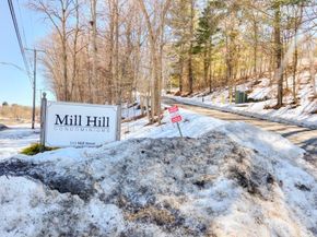 215 Mill St 115, Worcester MA 01602