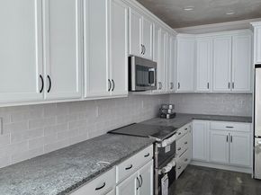 20 Fidelity Drive 10, Rutland MA 01543