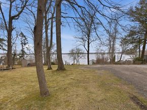 16 Norfolk St., Lakeville MA 02347