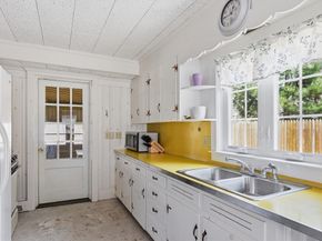 16 Norfolk St., Lakeville MA 02347