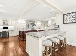 65 Woodcliff Rd, Wellesley MA 02481