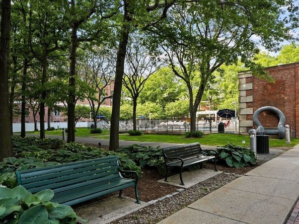 42 8th St 4106, Boston MA 02129
