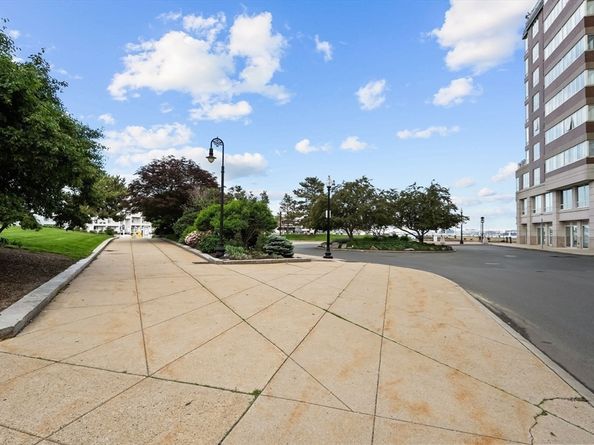 42 8th St 4106, Boston MA 02129
