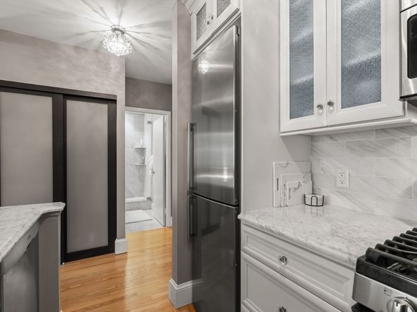 42 8th St 4106, Boston MA 02129
