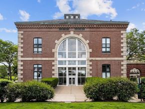 42 8th St 4106, Boston MA 02129