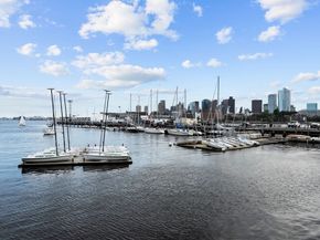 42 8th St 4106, Boston MA 02129