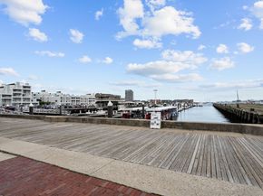 42 8th St 4106, Boston MA 02129
