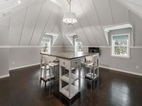 1014 Boylston St, Brookline MA 02467