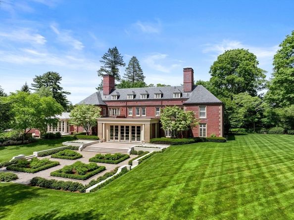 1014 Boylston St, Brookline MA 02467