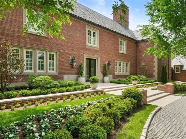 1014 Boylston St, Brookline MA 02467