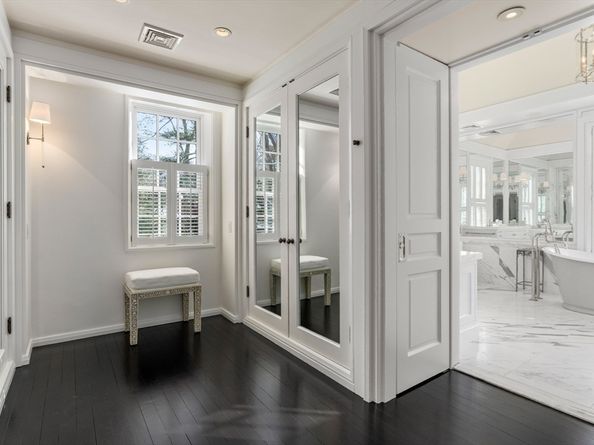 1014 Boylston St, Brookline MA 02467