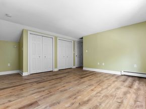 17 Topsfield Rd, Wenham MA 01984