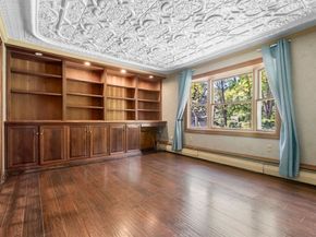 17 Topsfield Rd, Wenham MA 01984