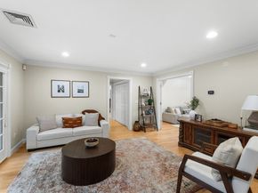 6 Steel Rd, Hopedale MA 01747