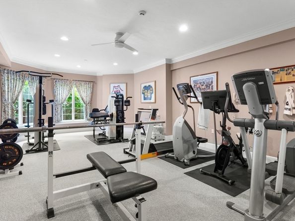 6 Steel Rd, Hopedale MA 01747