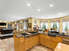 6 Steel Rd, Hopedale MA 01747
