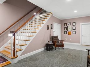 6 Steel Rd, Hopedale MA 01747