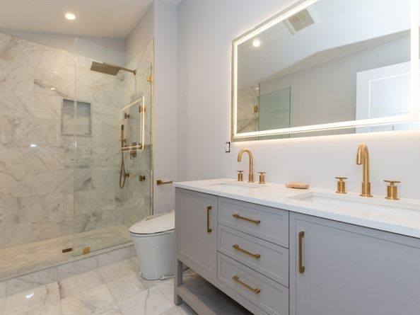 66 Farquhar St 1, Boston MA 02131