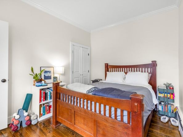 390 Riverway 24, Boston MA 02115