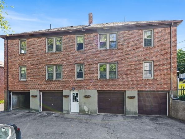 9 Common St 3, Quincy MA 02169