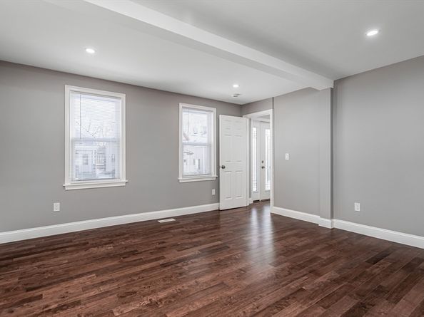 70 Sanborn Street, Fitchburg MA 01420