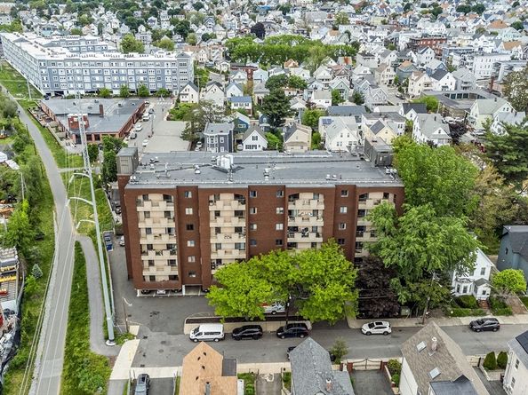39 Parlin St 503, Everett MA 02149