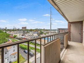 39 Parlin St 503, Everett MA 02149