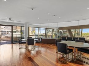 300 Pier 4 Blvd 3B, Boston MA 02210