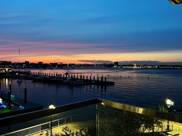 300 Pier 4 Blvd 3B, Boston MA 02210
