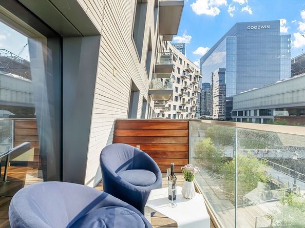300 Pier 4 Blvd 3B, Boston MA 02210