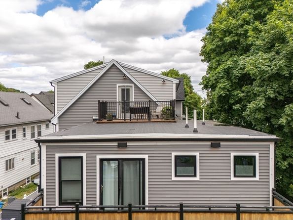 16 Walker St 16, Medford MA 02155