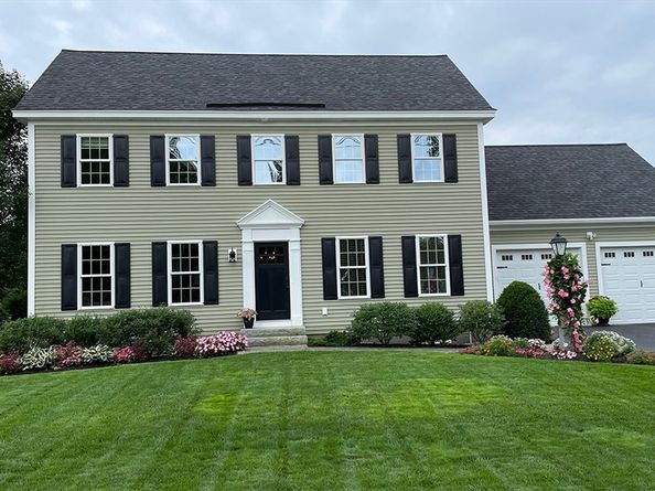14 Cavite St, Devens MA 01434