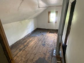 27 Lyon, Worcester MA 01604
