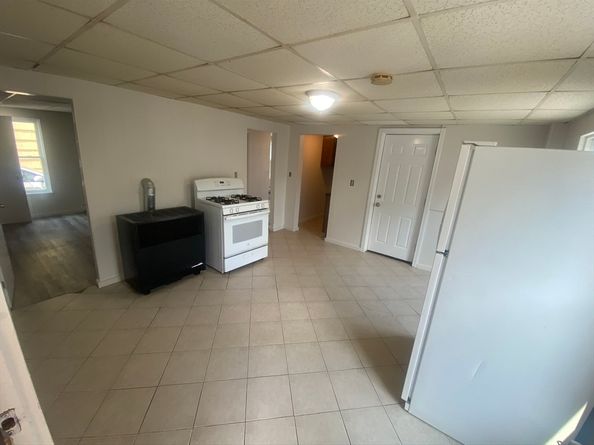 27 Lyon, Worcester MA 01604