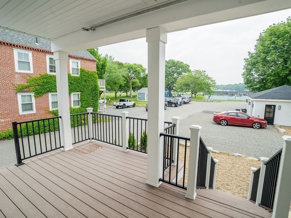 182 Merrimac St 1, Newburyport MA 01950
