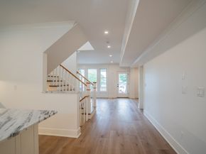 182 Merrimac St 1, Newburyport MA 01950