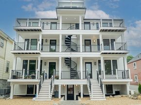 182 Merrimac St 1, Newburyport MA 01950