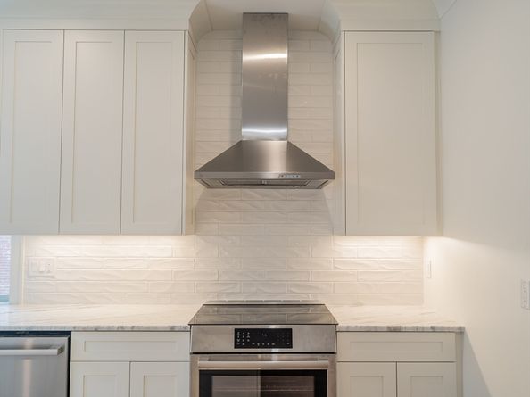 182 Merrimac St 1, Newburyport MA 01950