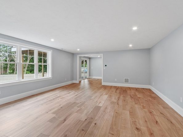 192 Tahattawan, Littleton MA 01460