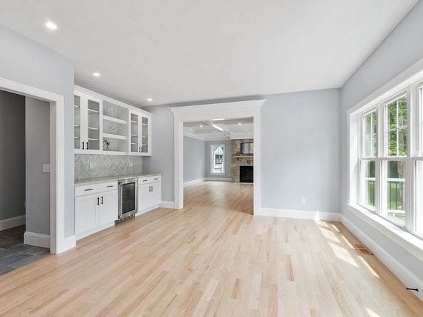 192 Tahattawan, Littleton MA 01460